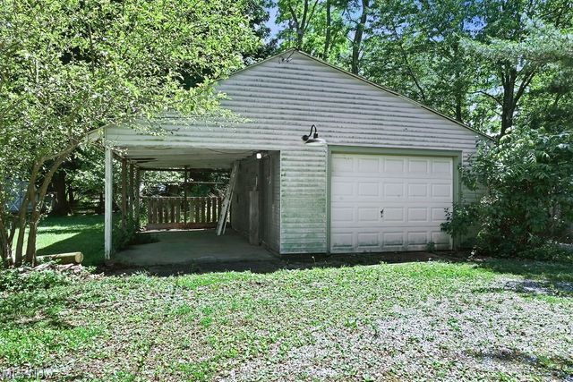 41 Gaylord Drive, Munroe Falls, OH 44262
