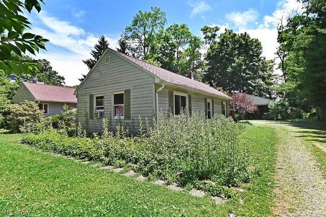 41 Gaylord Drive, Munroe Falls, OH 44262