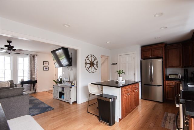88 Kay Street, Newport, RI 02840