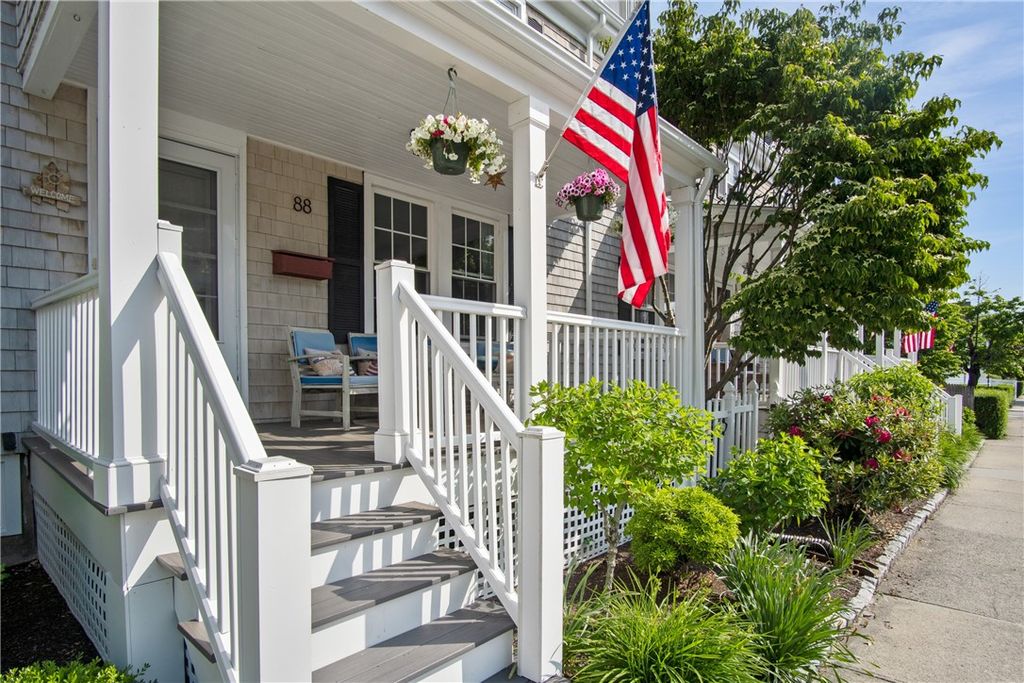 88 Kay Street, Newport, RI 02840