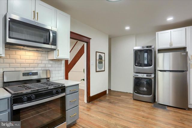 38 W WILLOW ST, Carlisle, PA 17013