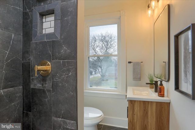 38 W WILLOW ST, Carlisle, PA 17013