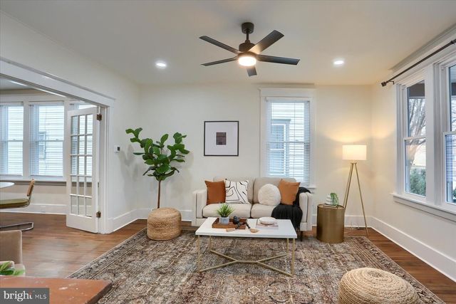 38 W WILLOW ST, Carlisle, PA 17013