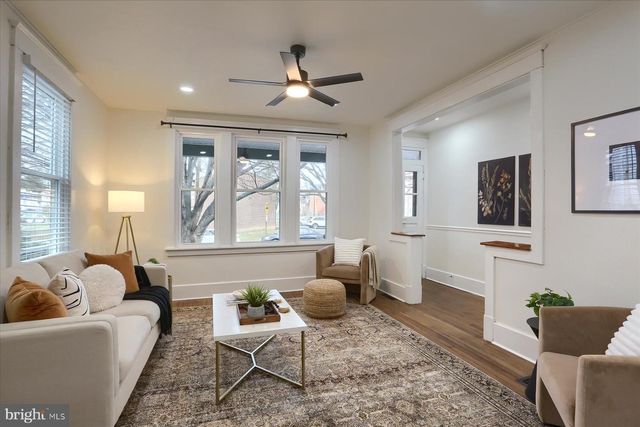 38 W WILLOW ST, Carlisle, PA 17013