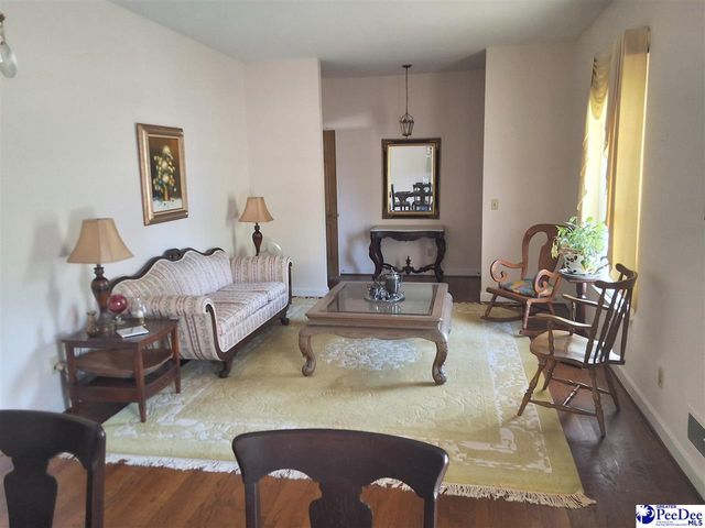 961 Clarendon Ave, Florence, SC 29505