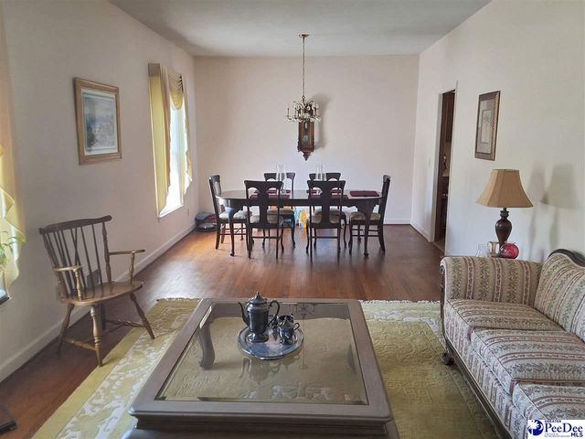 961 Clarendon Ave, Florence, SC 29505
