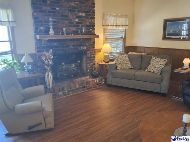 961 Clarendon Ave, Florence, SC 29505