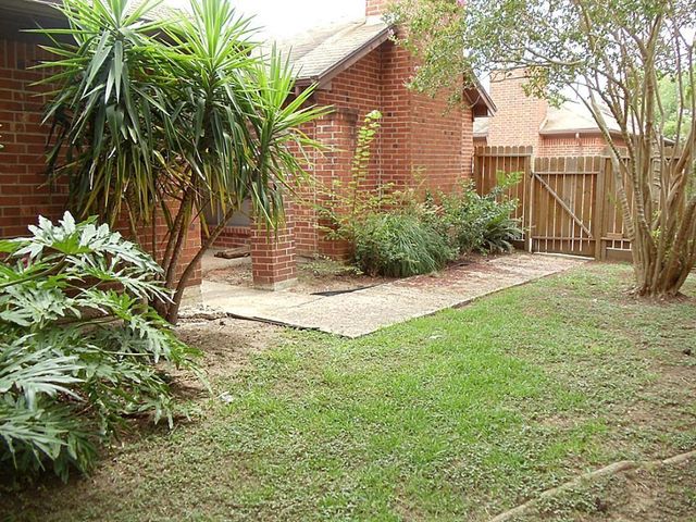 10818A Lynbrook Drive A, Houston, TX 77042