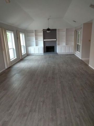 10818A Lynbrook Drive A, Houston, TX 77042