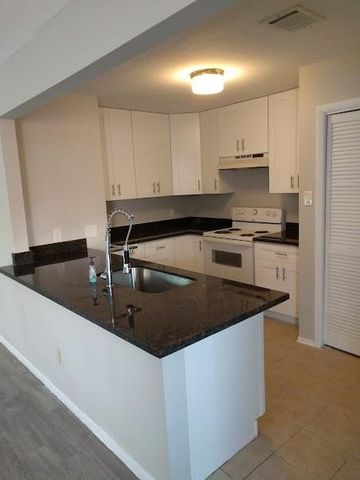 10818A Lynbrook Drive A, Houston, TX 77042