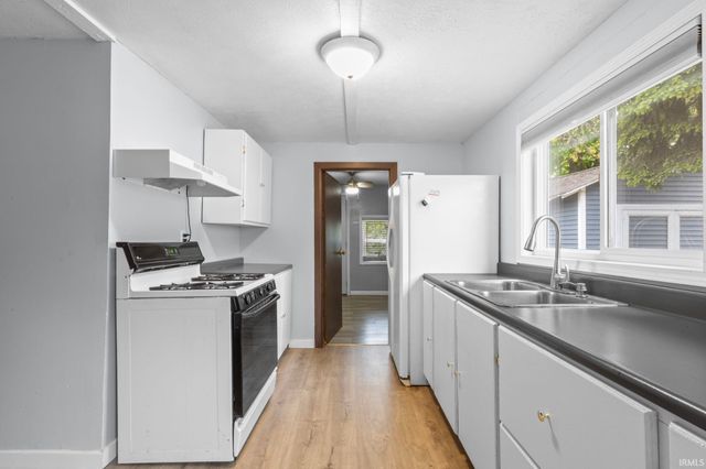 950 E Clark Street, Warsaw, IN 46580