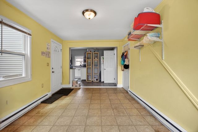 8 Essex St, Swampscott, MA 01907