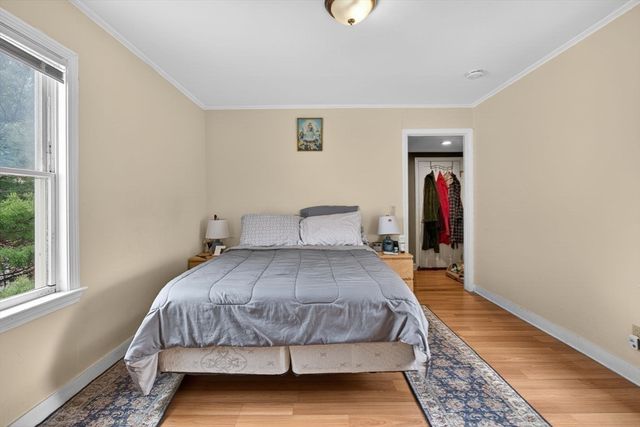 8 Essex St, Swampscott, MA 01907