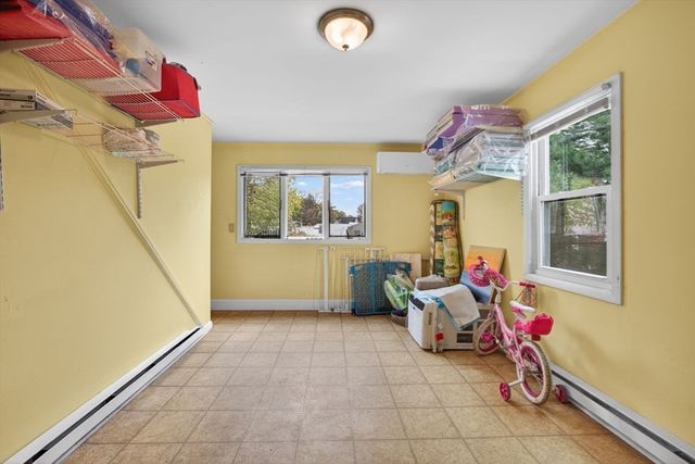 8 Essex St, Swampscott, MA 01907
