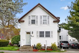 8 Essex St, Swampscott, MA 01907