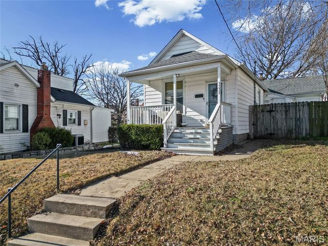 1337 Graham Street, St Louis, MO 63139