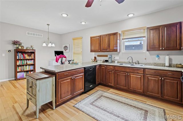 1337 Graham Street, St Louis, MO 63139