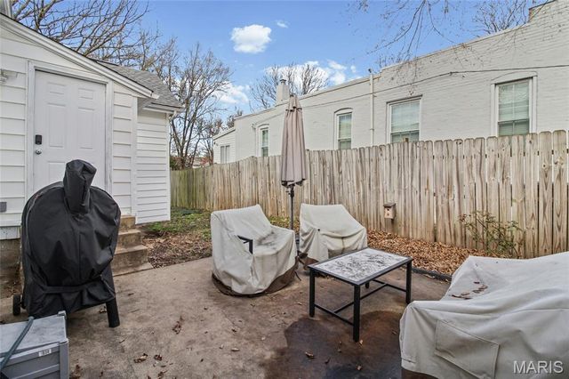 1337 Graham Street, St Louis, MO 63139