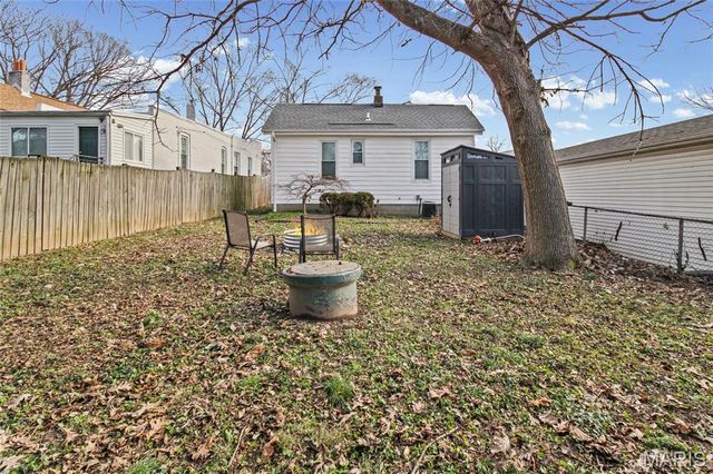 1337 Graham Street, St Louis, MO 63139