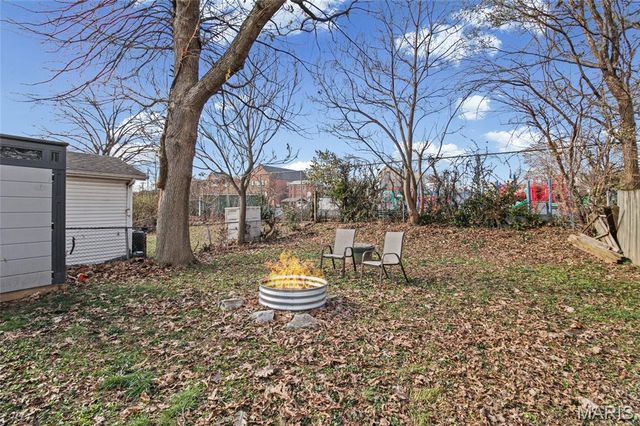 1337 Graham Street, St Louis, MO 63139