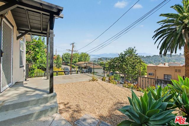 807 Annan Terrace, Los Angeles, CA 90042