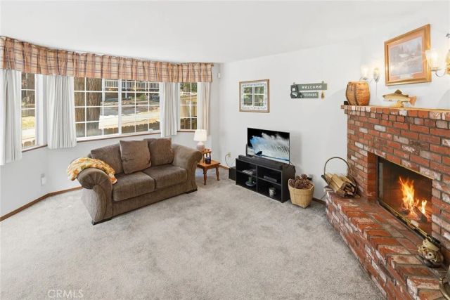 2543 Whispering Pines, Running Springs, CA 92382
