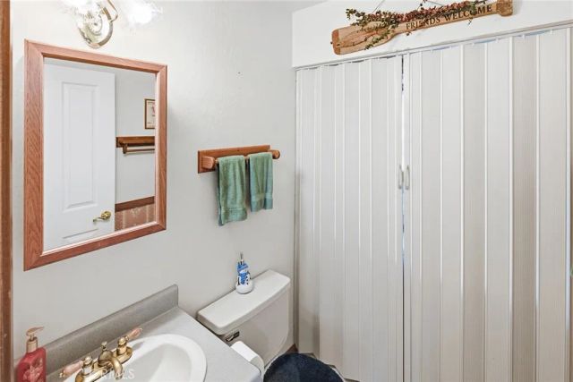 2543 Whispering Pines, Running Springs, CA 92382