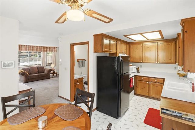 2543 Whispering Pines, Running Springs, CA 92382