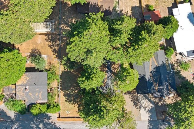 2543 Whispering Pines, Running Springs, CA 92382