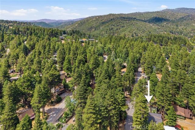 2543 Whispering Pines, Running Springs, CA 92382