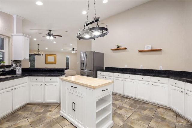 21201 Buck Fawn Drive, Edinburg, TX 78542