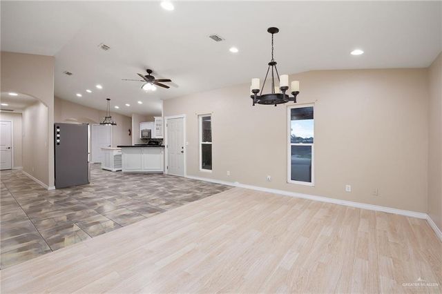 21201 Buck Fawn Drive, Edinburg, TX 78542