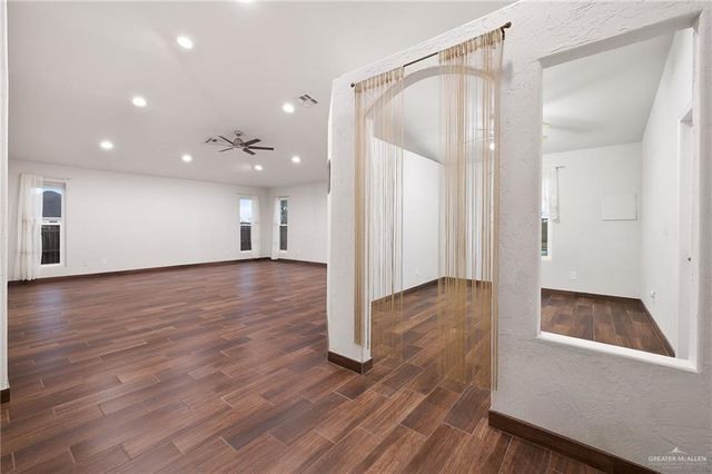 21201 Buck Fawn Drive, Edinburg, TX 78542