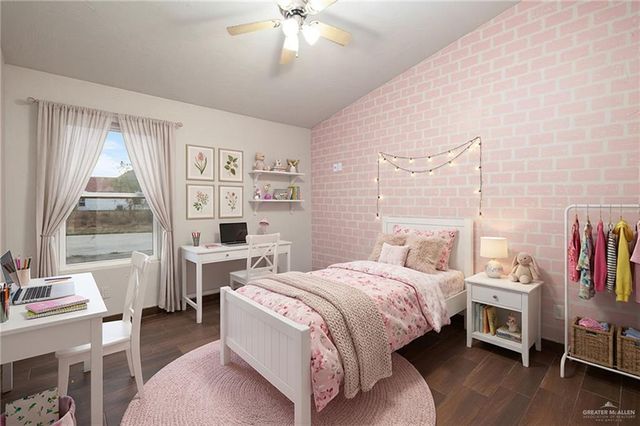 21201 Buck Fawn Drive, Edinburg, TX 78542