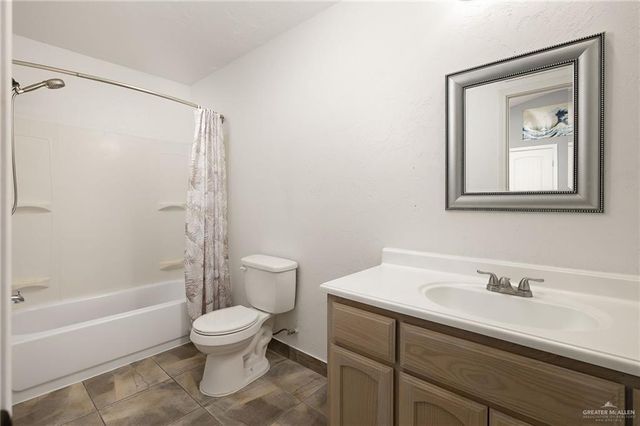 21201 Buck Fawn Drive, Edinburg, TX 78542