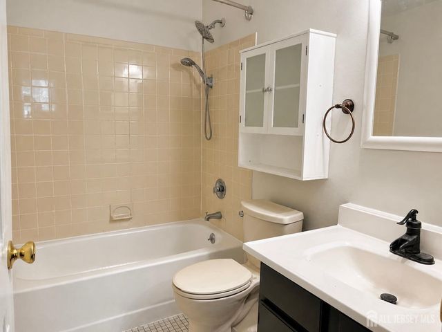 7302 elm Court, South Brunswick, NJ 08852