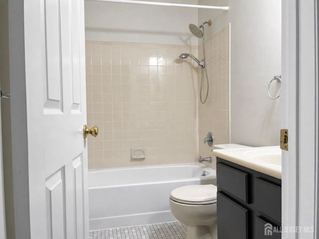 7302 elm Court, South Brunswick, NJ 08852