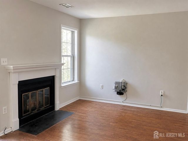 7302 elm Court, South Brunswick, NJ 08852