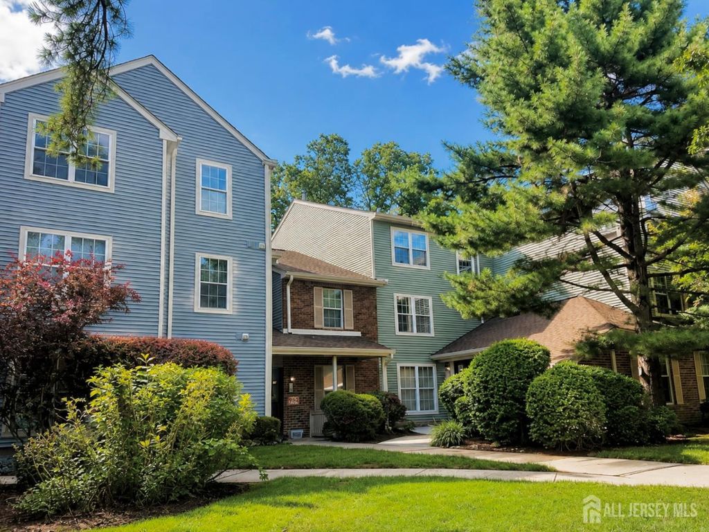 7302 elm Court, South Brunswick, NJ 08852