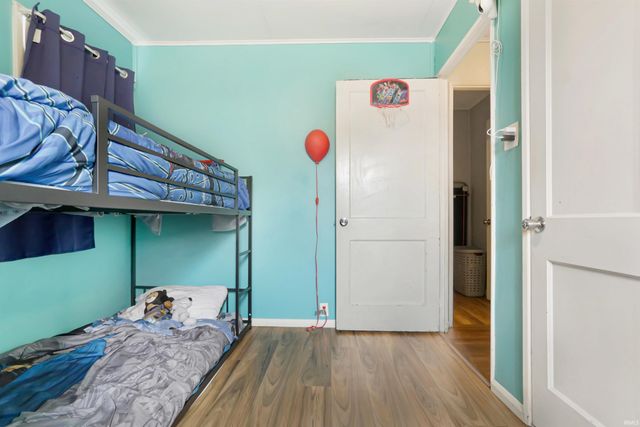 912 E Idlewild Drive, Evansville, IN 47711