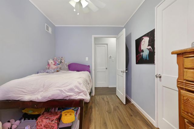 912 E Idlewild Drive, Evansville, IN 47711