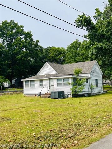 1122 N 45th Street, Fort Smith, AR 72904