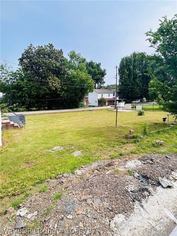 1122 N 45th Street, Fort Smith, AR 72904