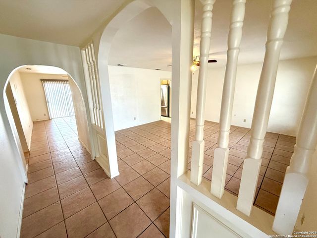4922 Lambeth Dr, San Antonio, TX 78228