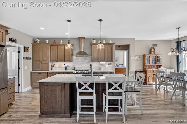 10180 N Antcliff Road, Fowlerville, MI 48836