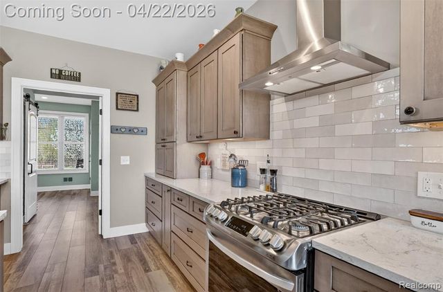 10180 N Antcliff Road, Fowlerville, MI 48836