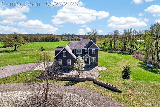 10180 N Antcliff Road, Fowlerville, MI 48836