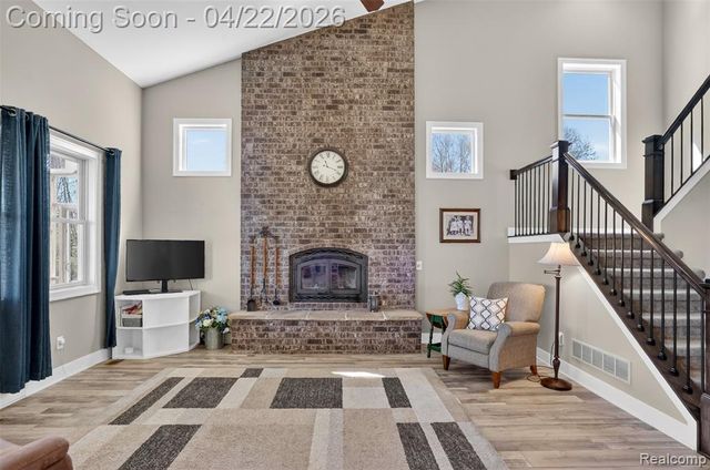 10180 N Antcliff Road, Fowlerville, MI 48836