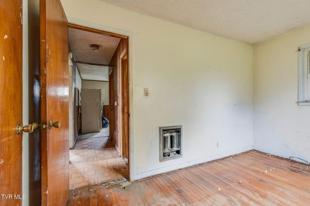 128 South Street, Bristol, VA 24201