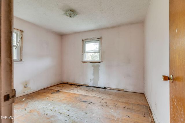 128 South Street, Bristol, VA 24201